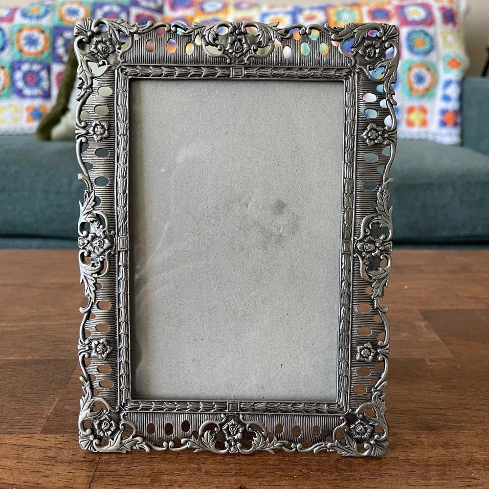 VTG 4x6 Ornate Silver Tone Metal MCM Filigree‎ Scroll Picture Frame Cottage Chic